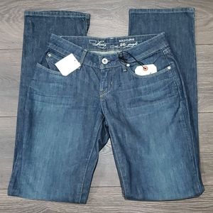 NWT! LEVIS BOLD CURVE STRAIGHT LEG JEANS 2